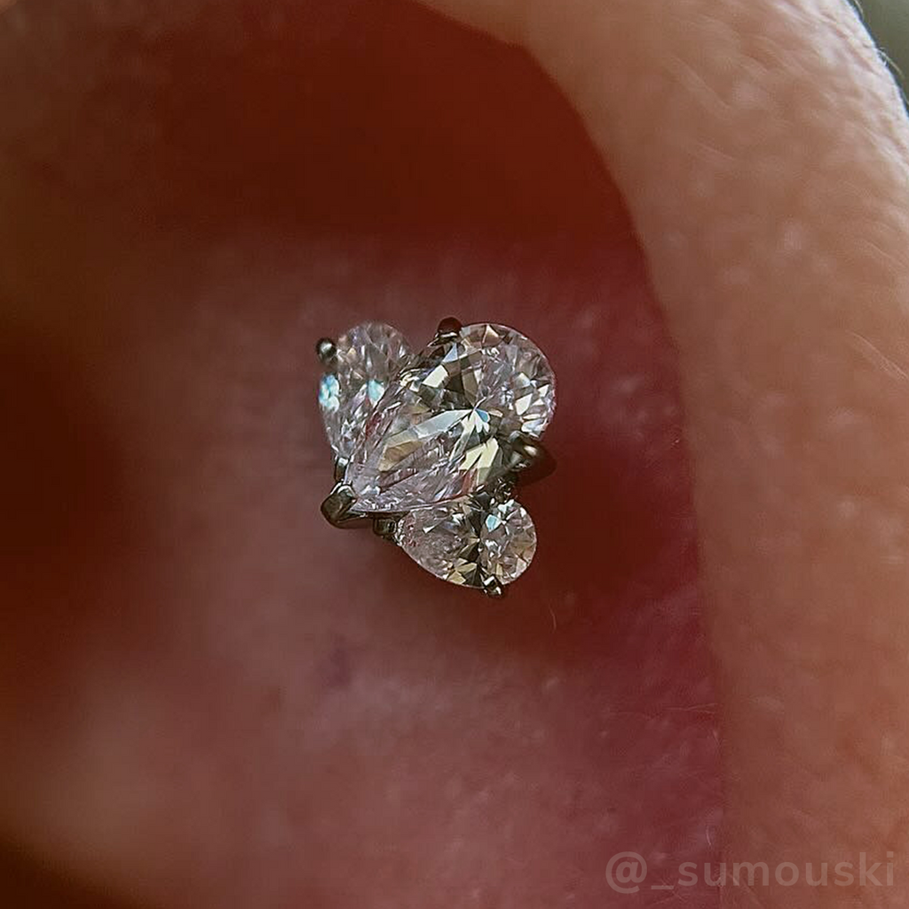 Titanium Pear Cut Gem Fan Clusters - Monochrome